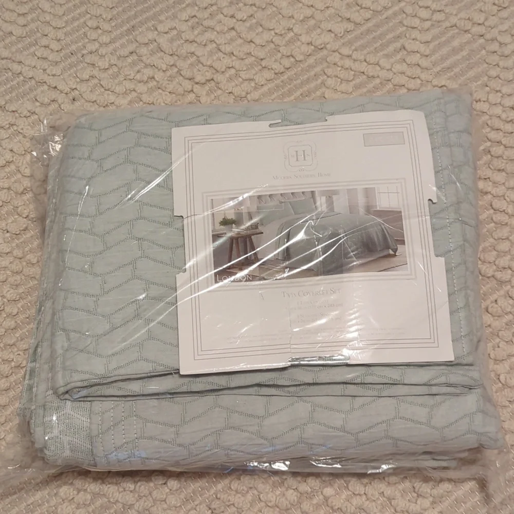 Modern Southern Home Twin Coverlet Cotton Set New